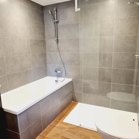 Superbe T4 A Plagne Montalbert Avec Cheminee, Wifi, Parking & Terrasse - Fr-1-755-28 La Plagne